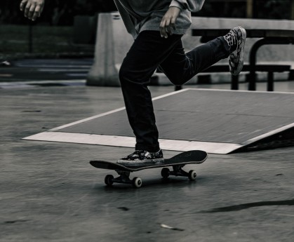 爱游戏官方入口-中国男篮再度起航追逐梦想，中国男篮出发