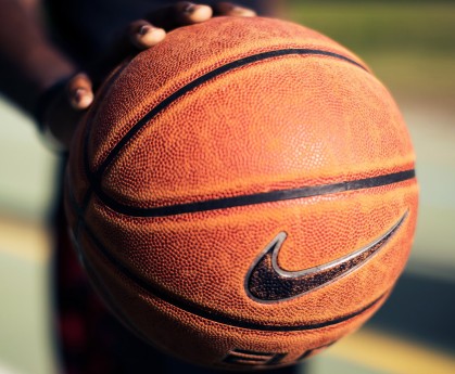 AYX官网-中国男篮再度出征世界舞台，中国男篮又一巨无霸